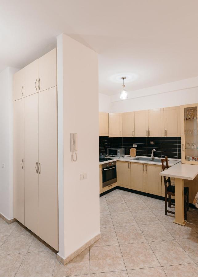 Rs Place 1-Bedroom Apartment Tirana Exterior foto